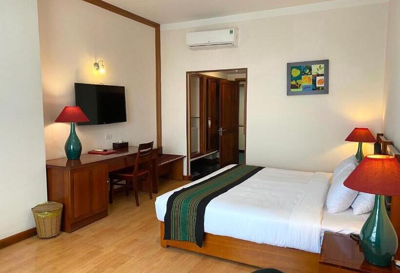 اتاق لوکس, Dam San