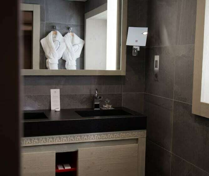 Номер Премиум, Le K2 Djola