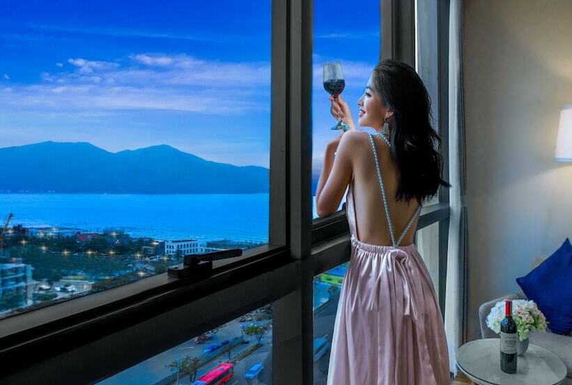 اتاق پریمیوم سه تخته, Pavilion Hotel Da Nang