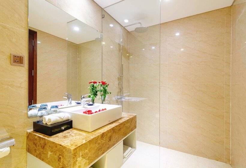 اتاق پریمیوم سه تخته, Pavilion Hotel Da Nang
