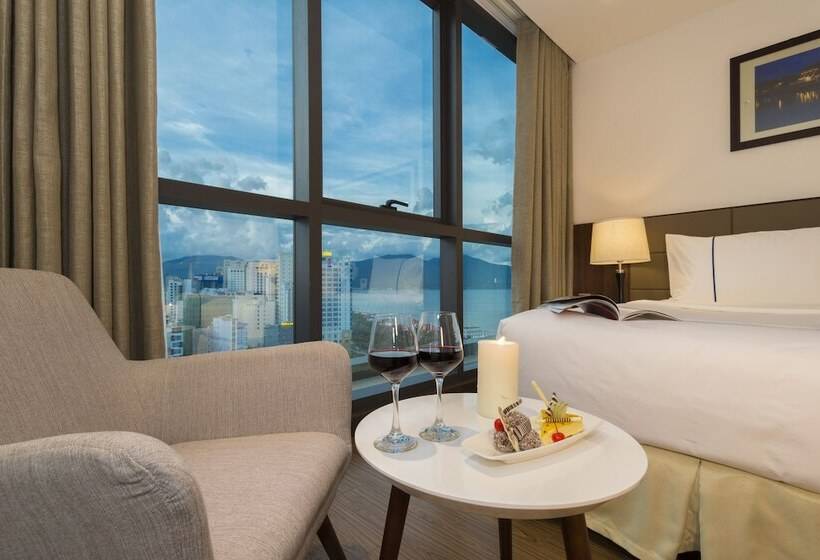 اتاق پریمیوم سه تخته, Pavilion Hotel Da Nang