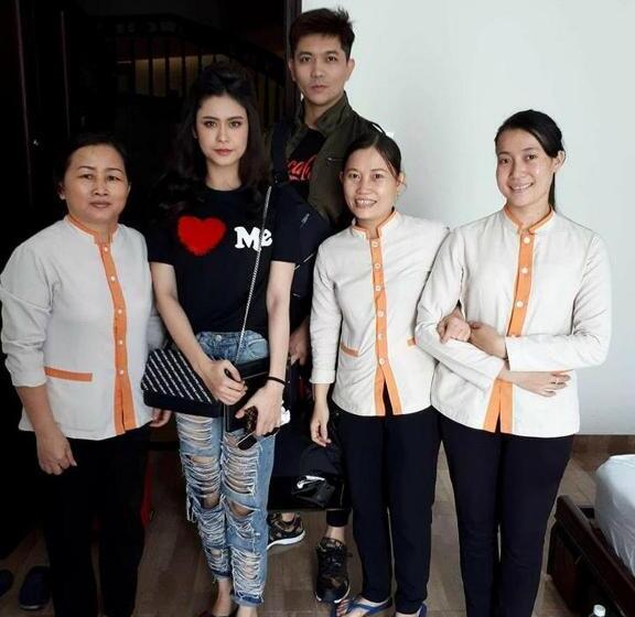 اتاق لوکس چهار تخته, Sunny