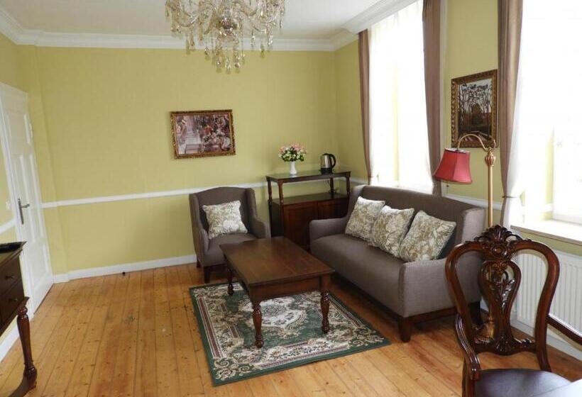 جناح, Villa Schneverdingen