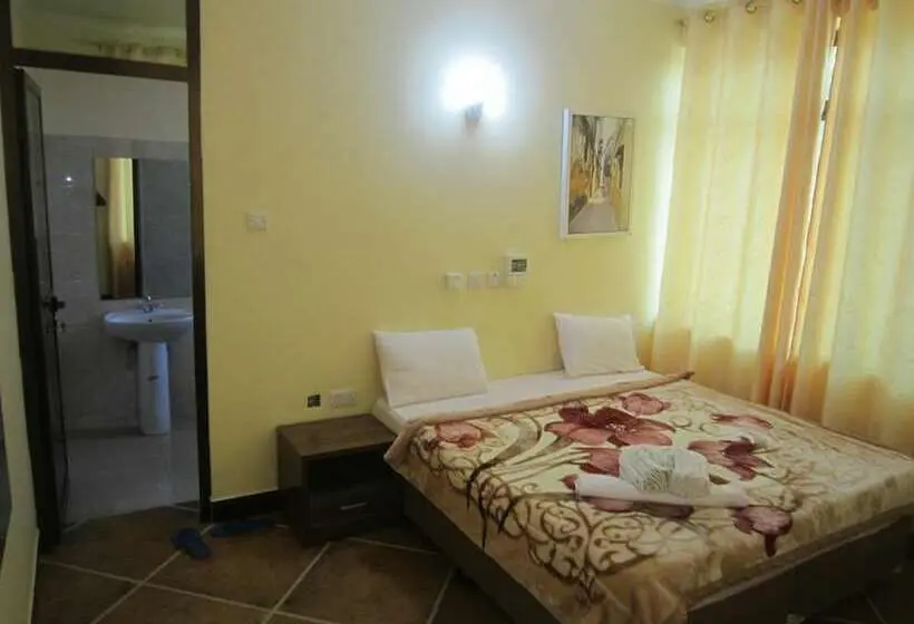 اتاق لوکس, New Fq Motel