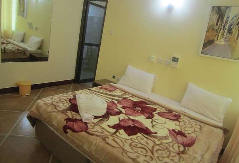 غرفة ديلوكس, New Fq Motel