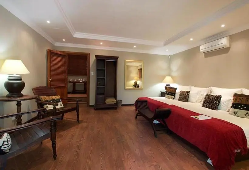 اتاق استاندارد, Tuskers Bush Lodge B&b