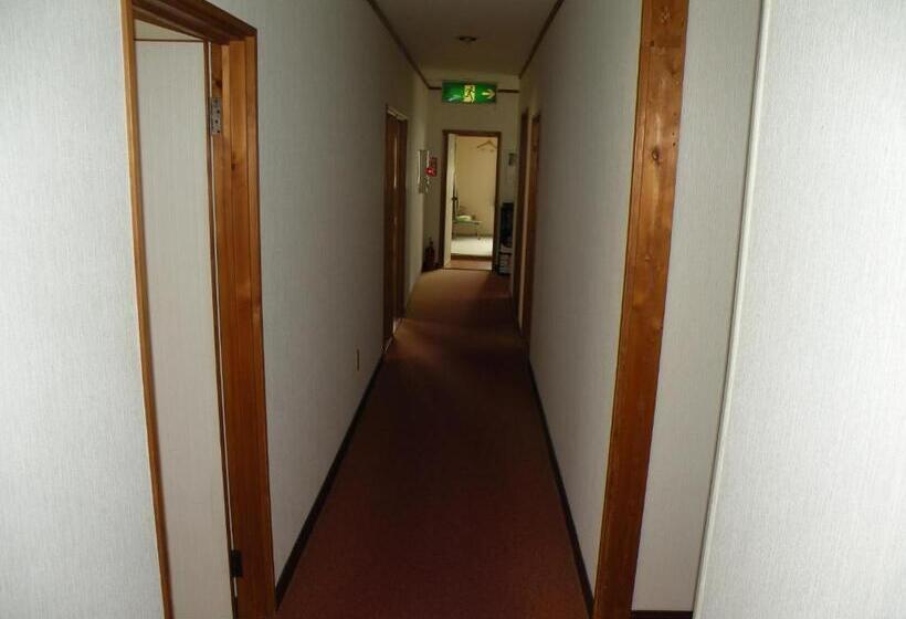 غرفة قياسية ثلاثية حمام مشترك, Business Hotel Minshuku Minato