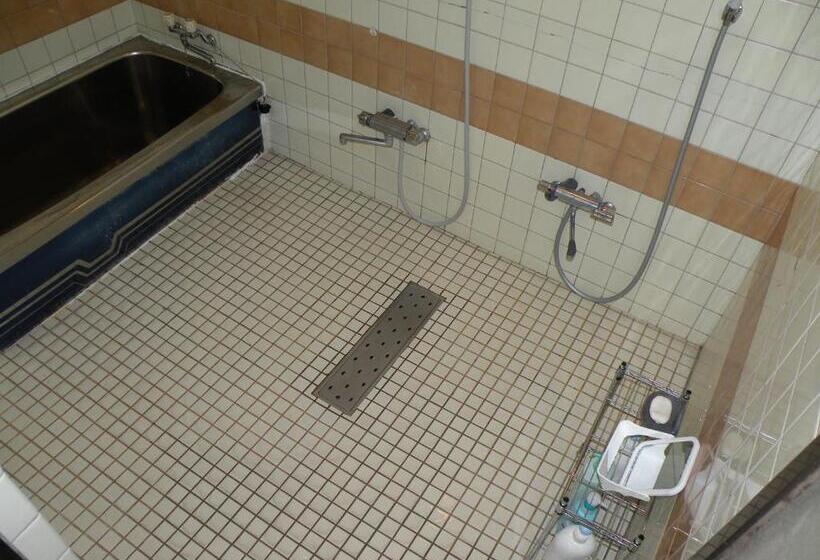 غرفة قياسية ثلاثية حمام مشترك, Business Hotel Minshuku Minato