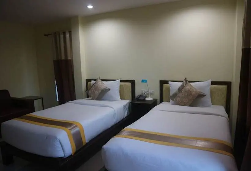 デラックスルーム, Anyavee Nam Mao Beach Resort