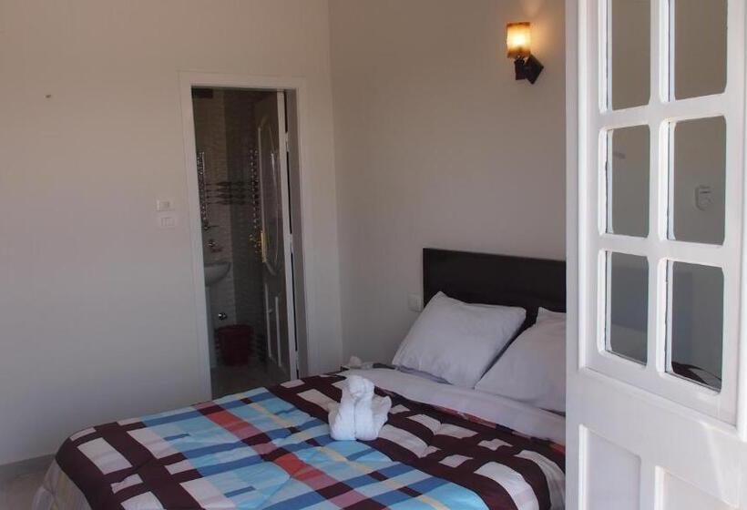 اتاق اکونومی, Gold Ibis