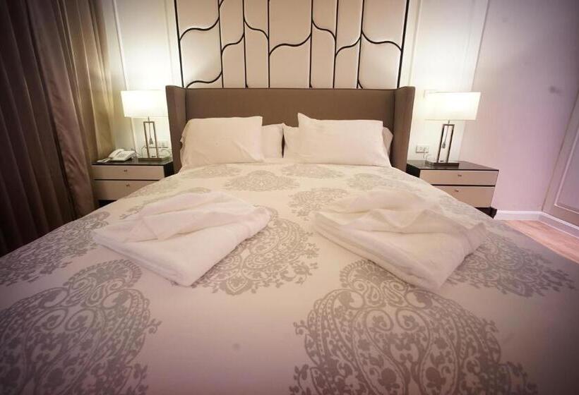 经典套房, Nirvanan House