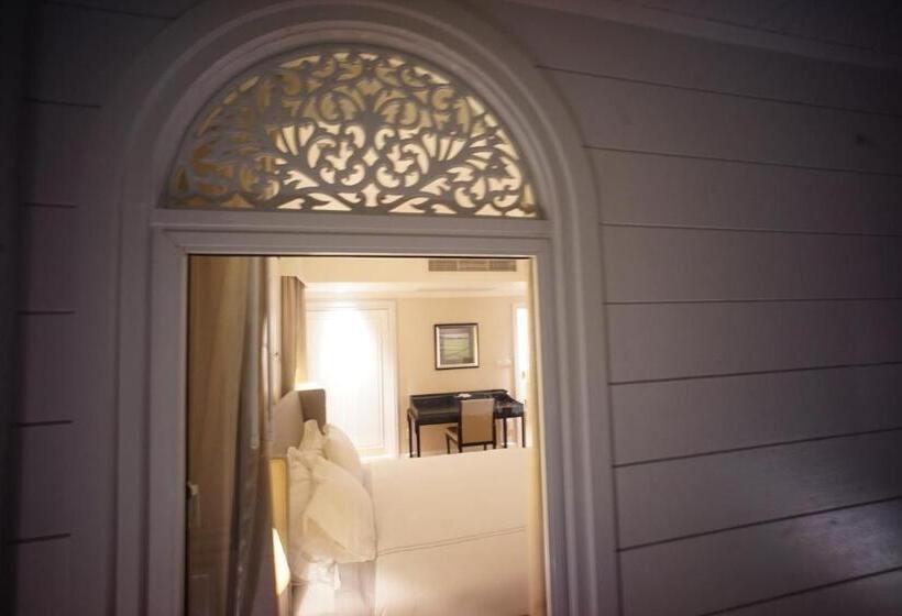 带2个卧室的套房, Nirvanan House