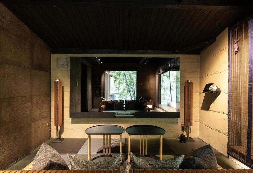 جناح, Hikyou Shirakawagensen Sansou Takefue