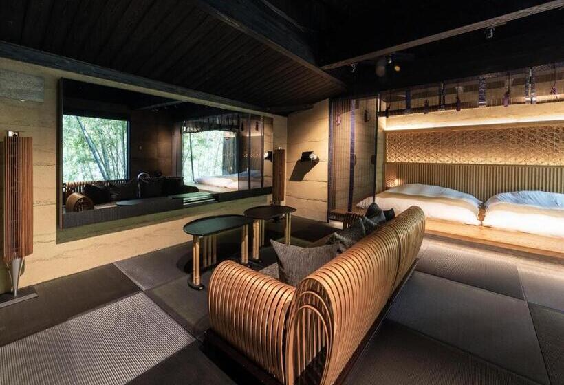 جناح, Hikyou Shirakawagensen Sansou Takefue