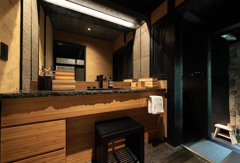 جناح سوبيريور, Hikyou Shirakawagensen Sansou Takefue