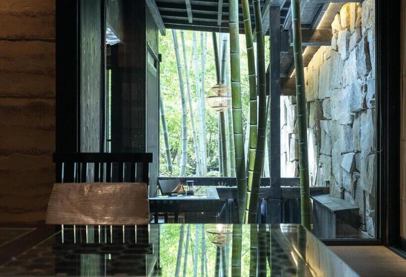 جناح سوبيريور, Hikyou Shirakawagensen Sansou Takefue