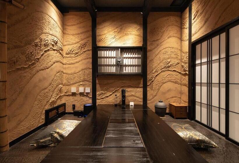 Lüks Süit, Hikyou Shirakawagensen Sansou Takefue