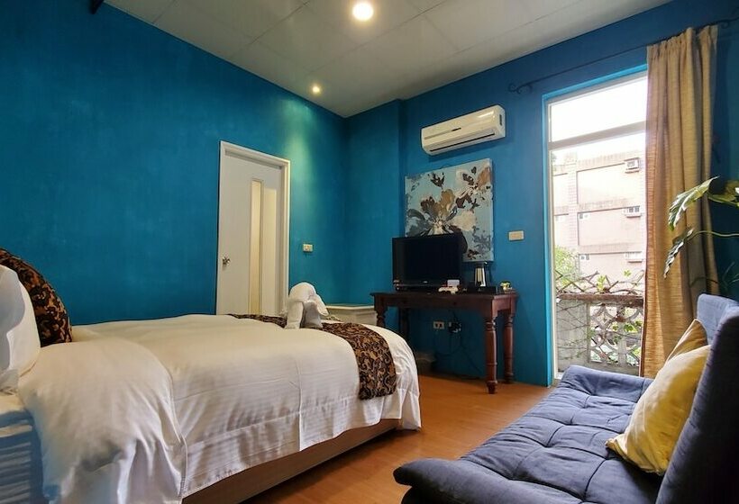 اتاق استاندارد, Smile Fish