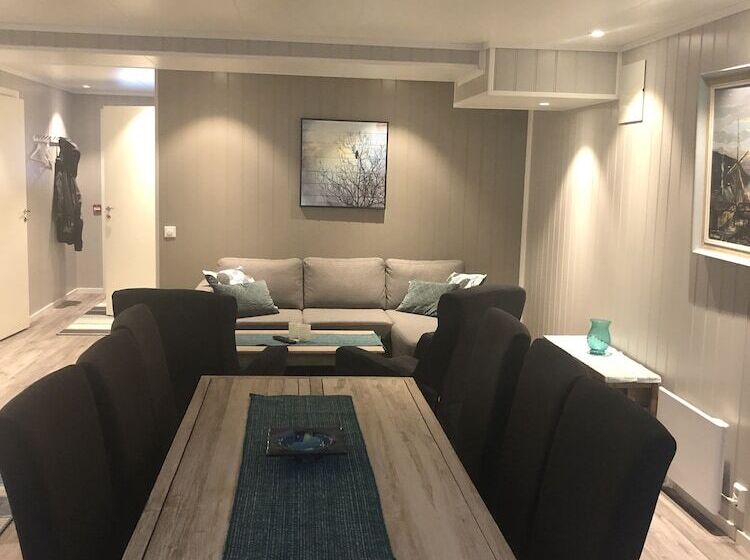 Apartamento 4 Dormitórios, Båtsfjord Brygge   Arctic Resort