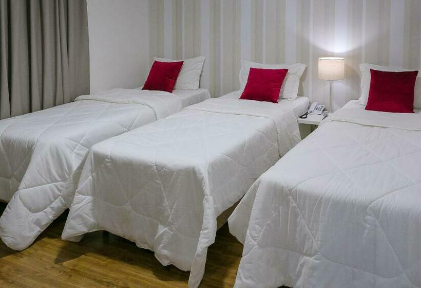 标准三人间, Bauru Office