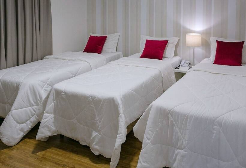 标准三人间, Bauru Office