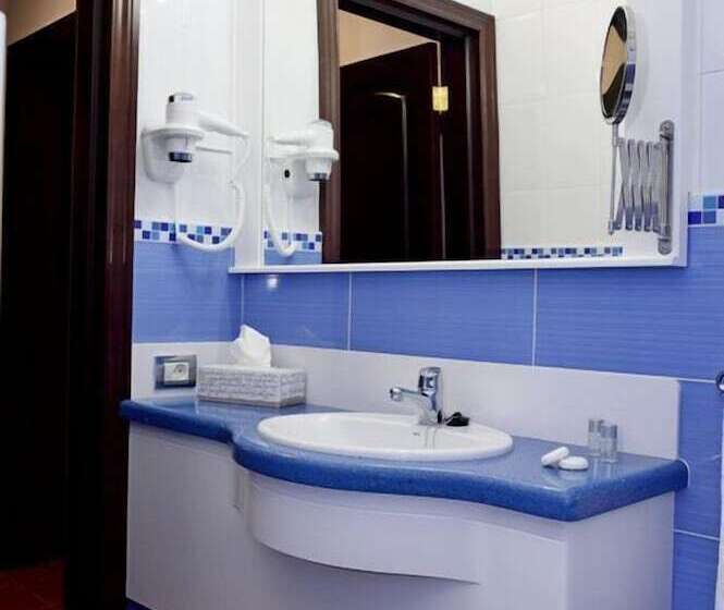 スタンダードルーム, Drago San Antonio