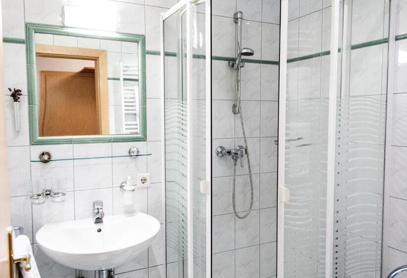 스탠다드 룸, Weinberghof Ilkerl Luf