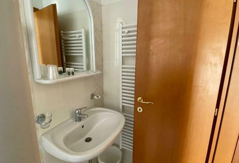 스탠다드 룸, Casteluce Hotel Funivie