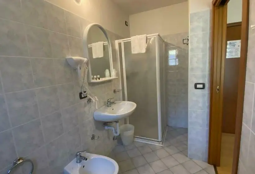 身障者適用スタンダードルーム, Casteluce Hotel Funivie