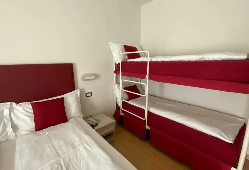 バルコニー付スタンダード４ベッドルーム, Casteluce Hotel Funivie