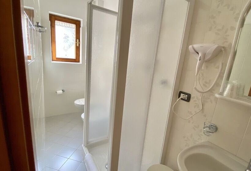 스탠다드 룸, Casteluce Hotel Funivie