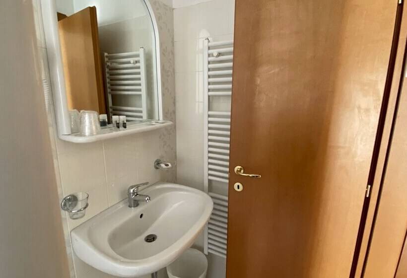 스탠다드 룸, Casteluce Hotel Funivie