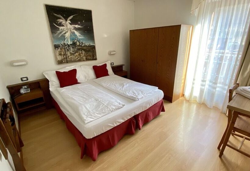 스탠다드 룸, Casteluce Hotel Funivie