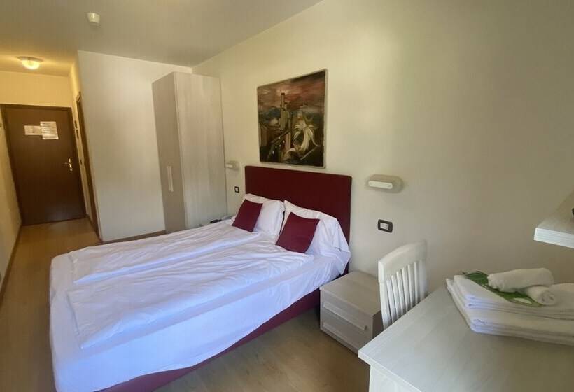 이코노미 룸, Casteluce Hotel Funivie