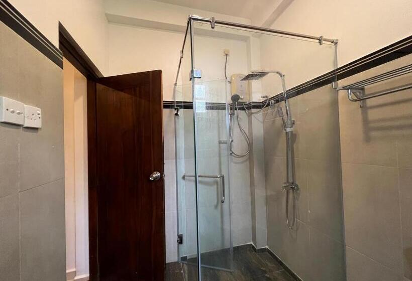 غرفة ديلوكس مطلّة علي البحر مزوَّدة بشُرفة, Bay Beach