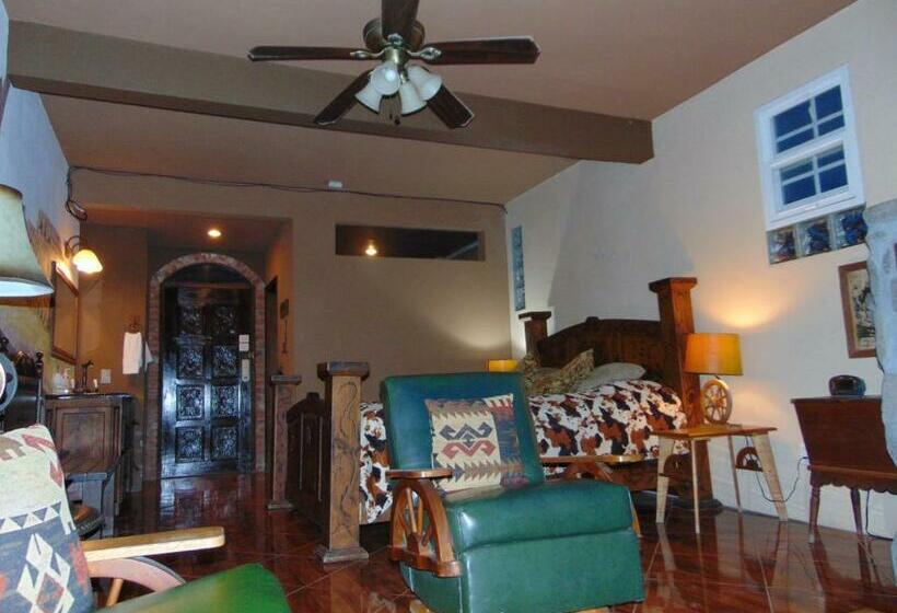 Номер Deluxe, Poco Cielo