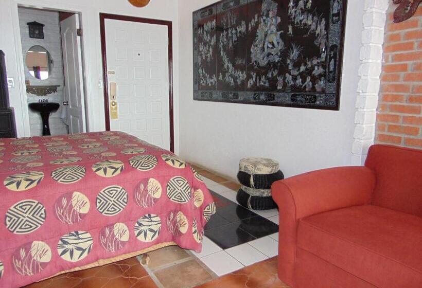 Номер Стандарт, Poco Cielo