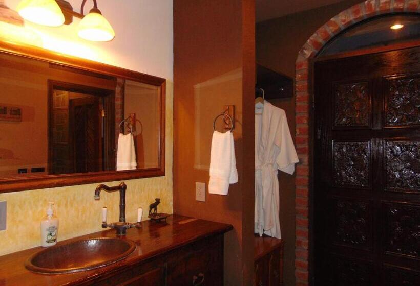 Номер Deluxe, Poco Cielo