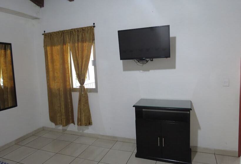 غرفة قياسية رباعية, Posada Comala