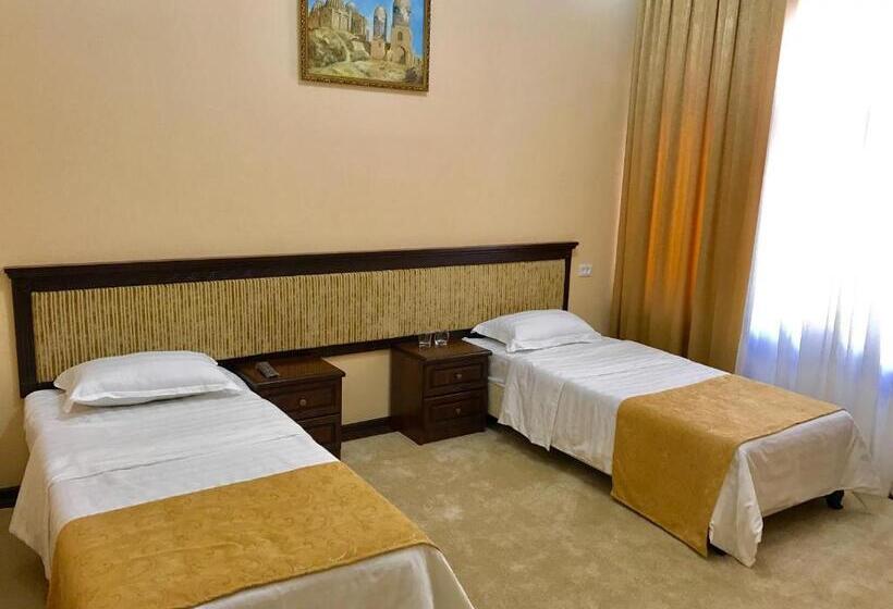 バルコニー付きデラックスルーム, Muzaffar Hotel Samarkand