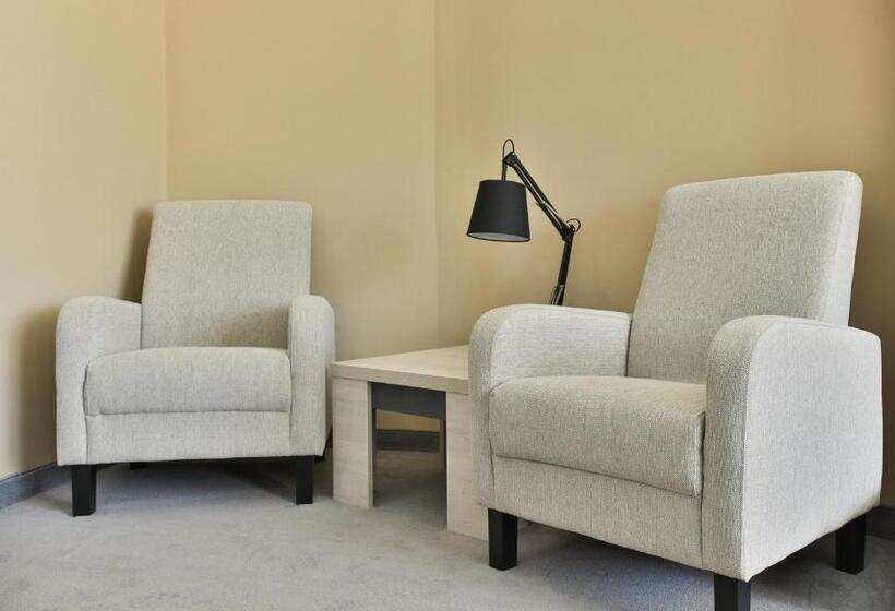 اتاق لوکس سه تخته, Harmony Bed And Breakfast