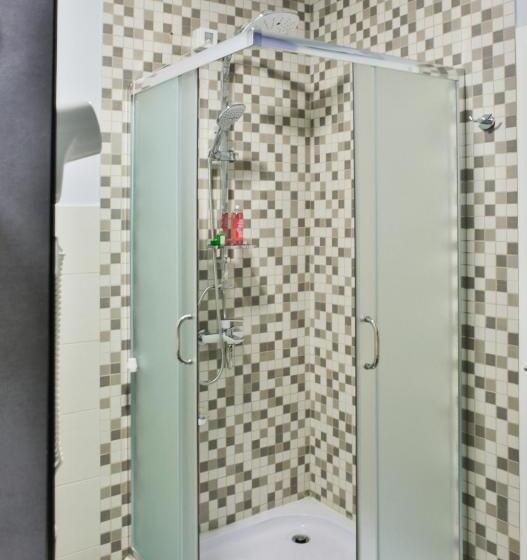 اتاق لوکس سه تخته, Harmony Bed And Breakfast