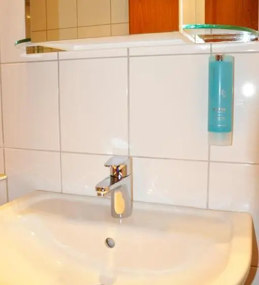 اتاق خانوادگی, Atlantik