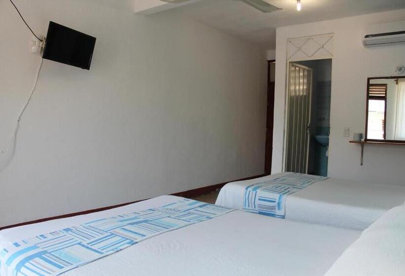 חדר דלוקס, Carruiz