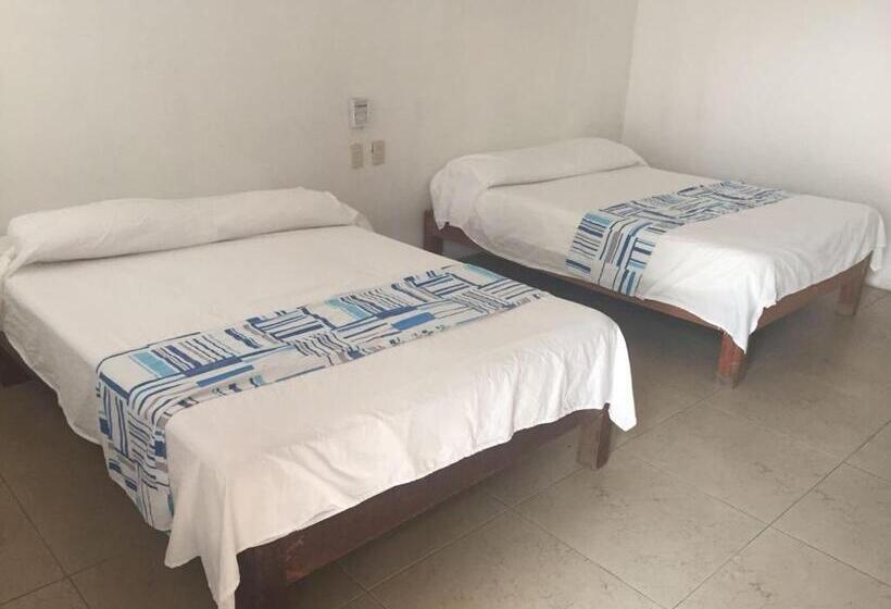 חדר דלוקס, Carruiz