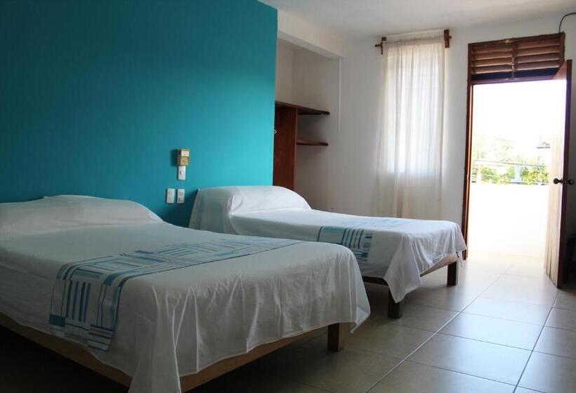 חדר דלוקס, Carruiz