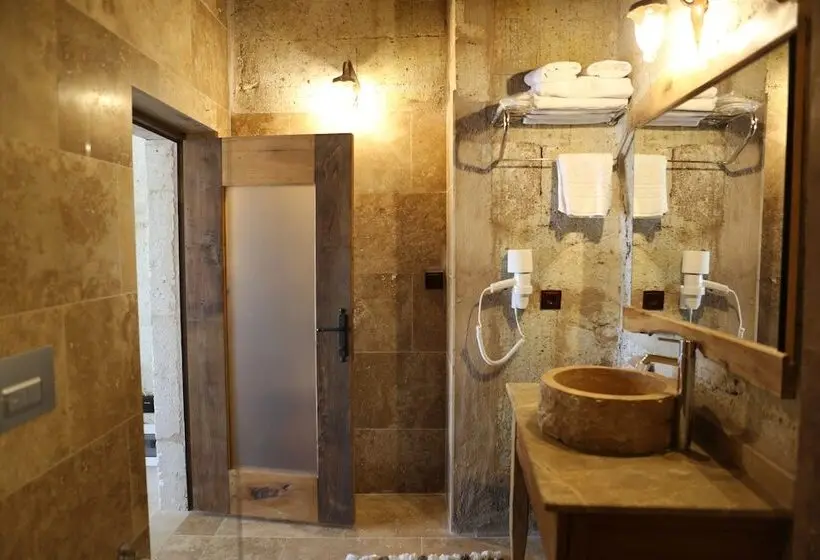 اتاق لوکس, Henna Hotel Adults Only