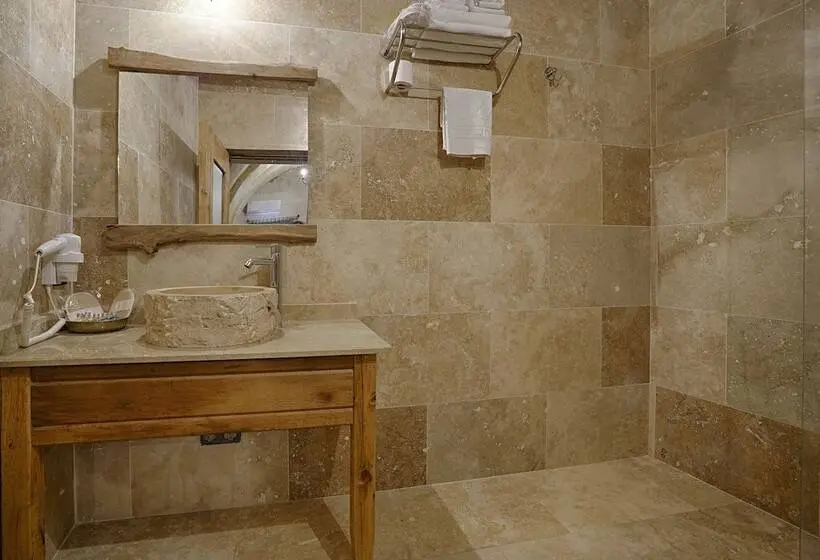 اتاق لوکس, Henna Hotel Adults Only