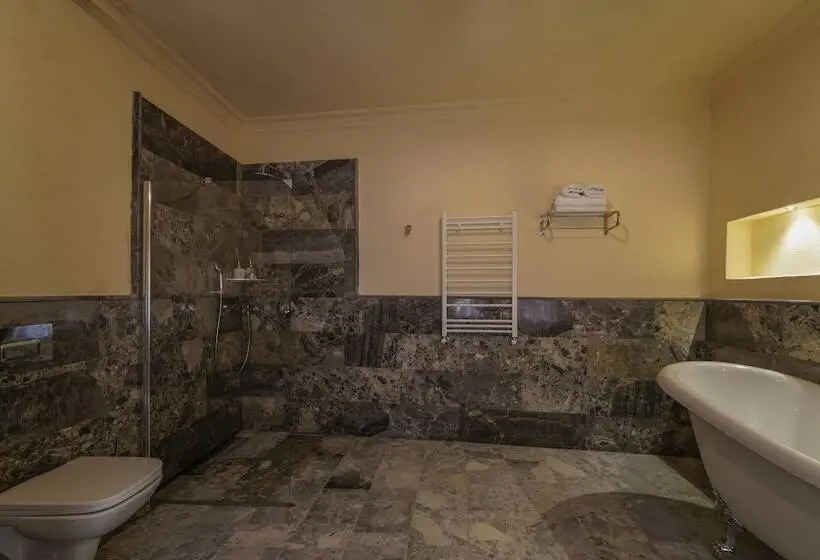 سوییت, Henna Hotel Adults Only
