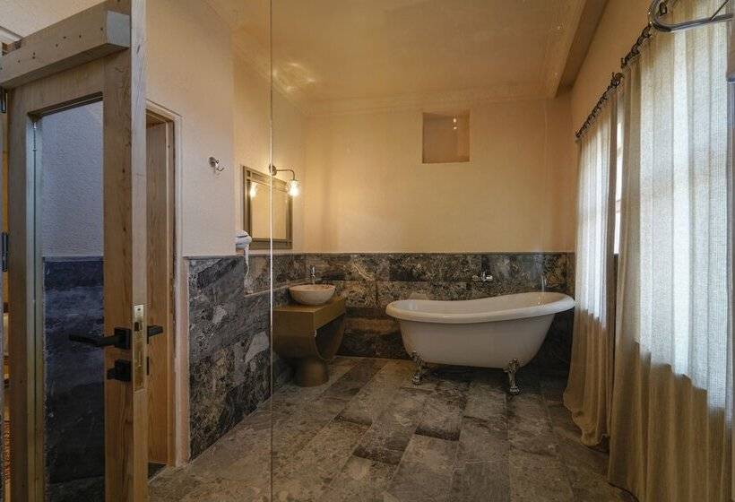 סוויטה, Henna Hotel Adults Only